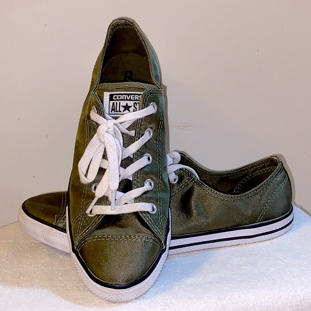 Converse All Star Women’s size 9.